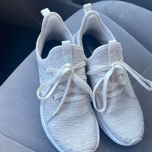 Adidas cloudfoam sneaker